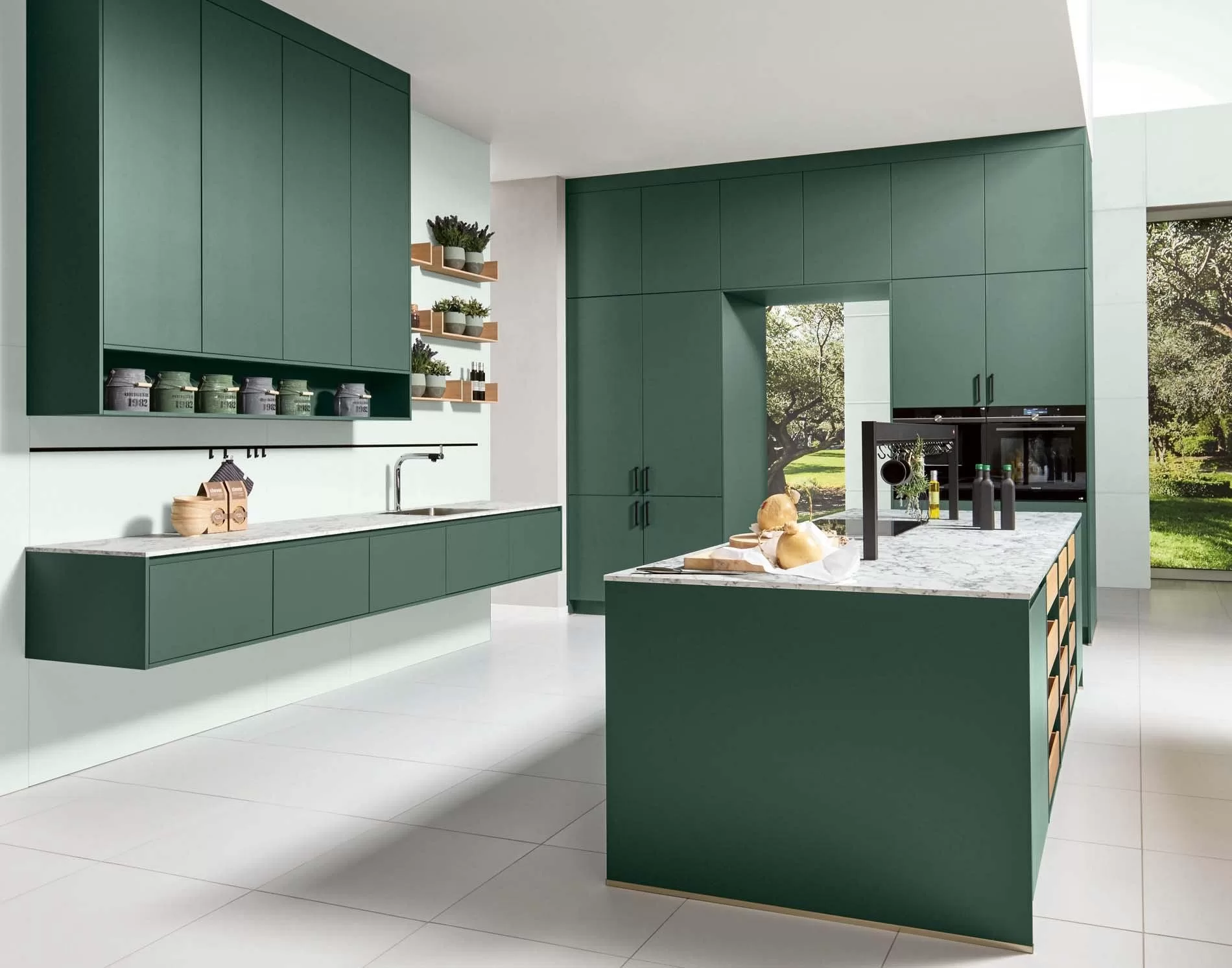 Groene keuken Silver Line keuken met kookeiland groen