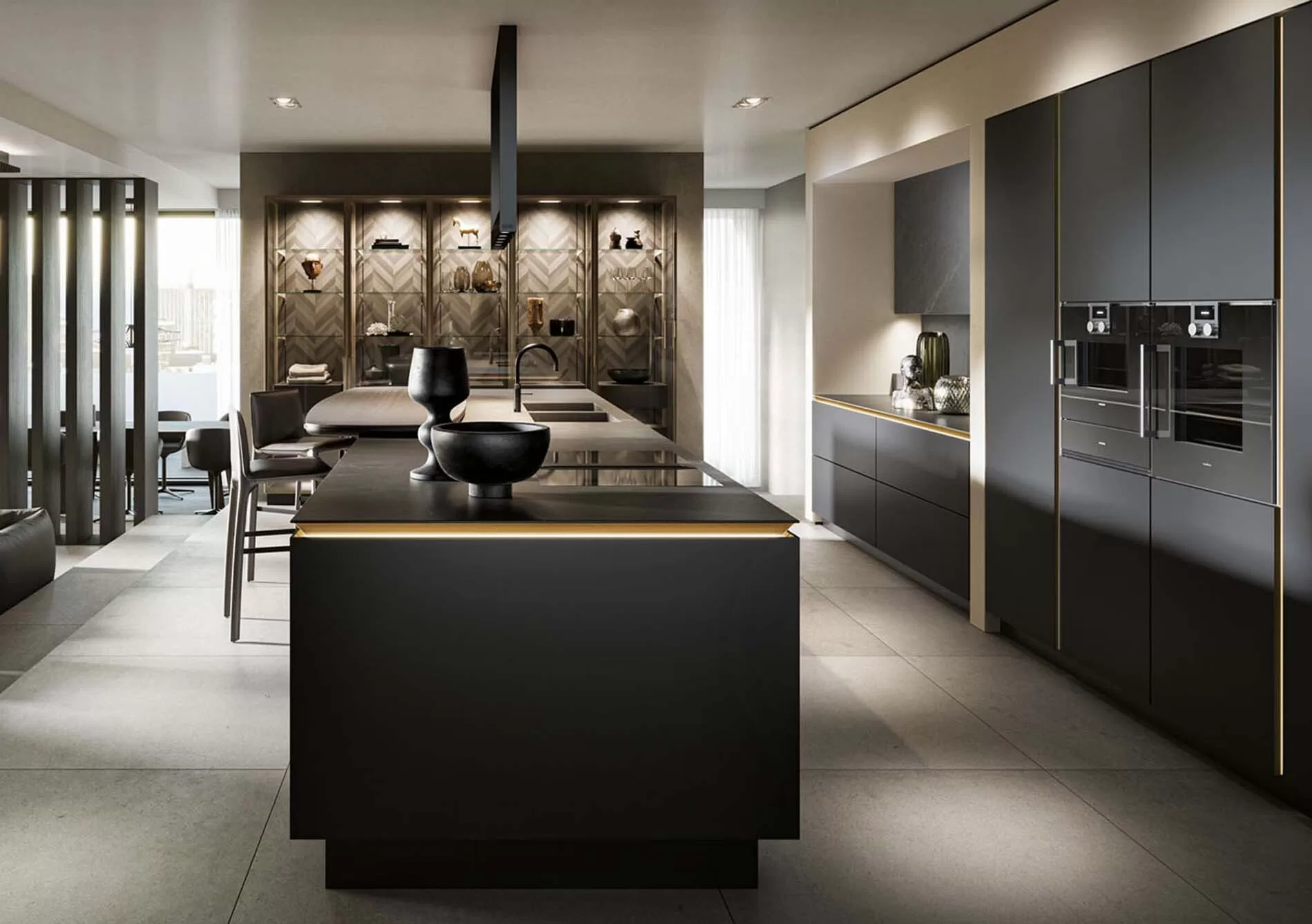 SieMatic SLX keuken met kookeiland, vitrinekasten en geïntegreerde verlichting