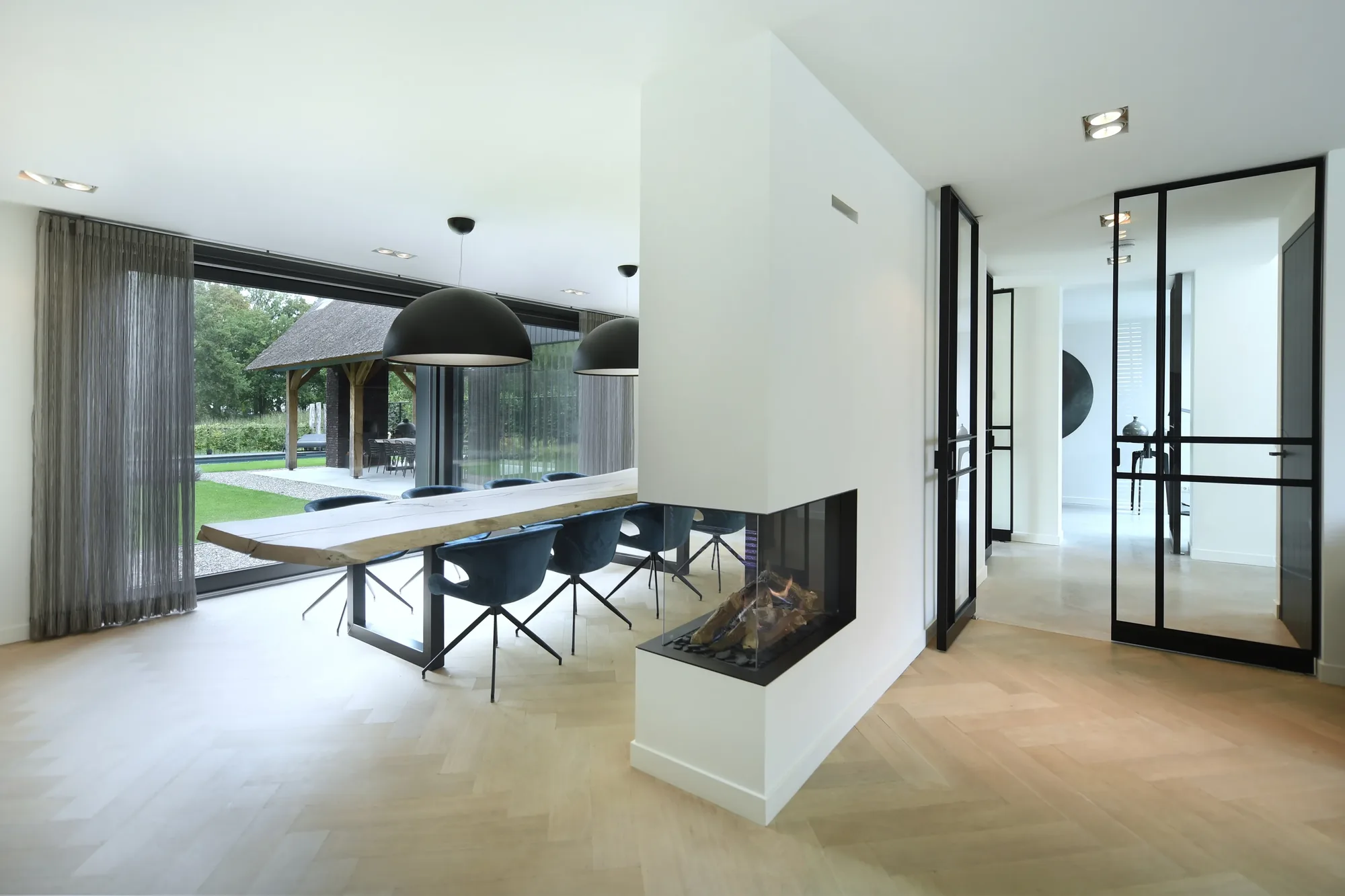Luxe villa in eigentijdse stijl STRK Architecture The Art of Living ASWA Keukens 195070 3