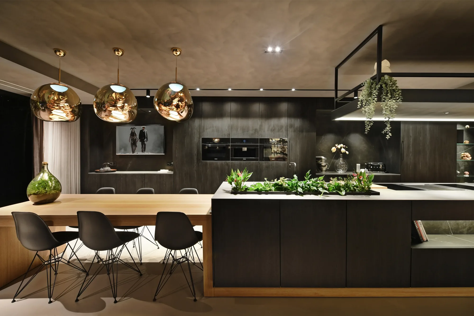 Donkere SieMatic maatwerkkeuken met luxe inbouwapparatuur The Art of Living ASWA Keukens 205050 4