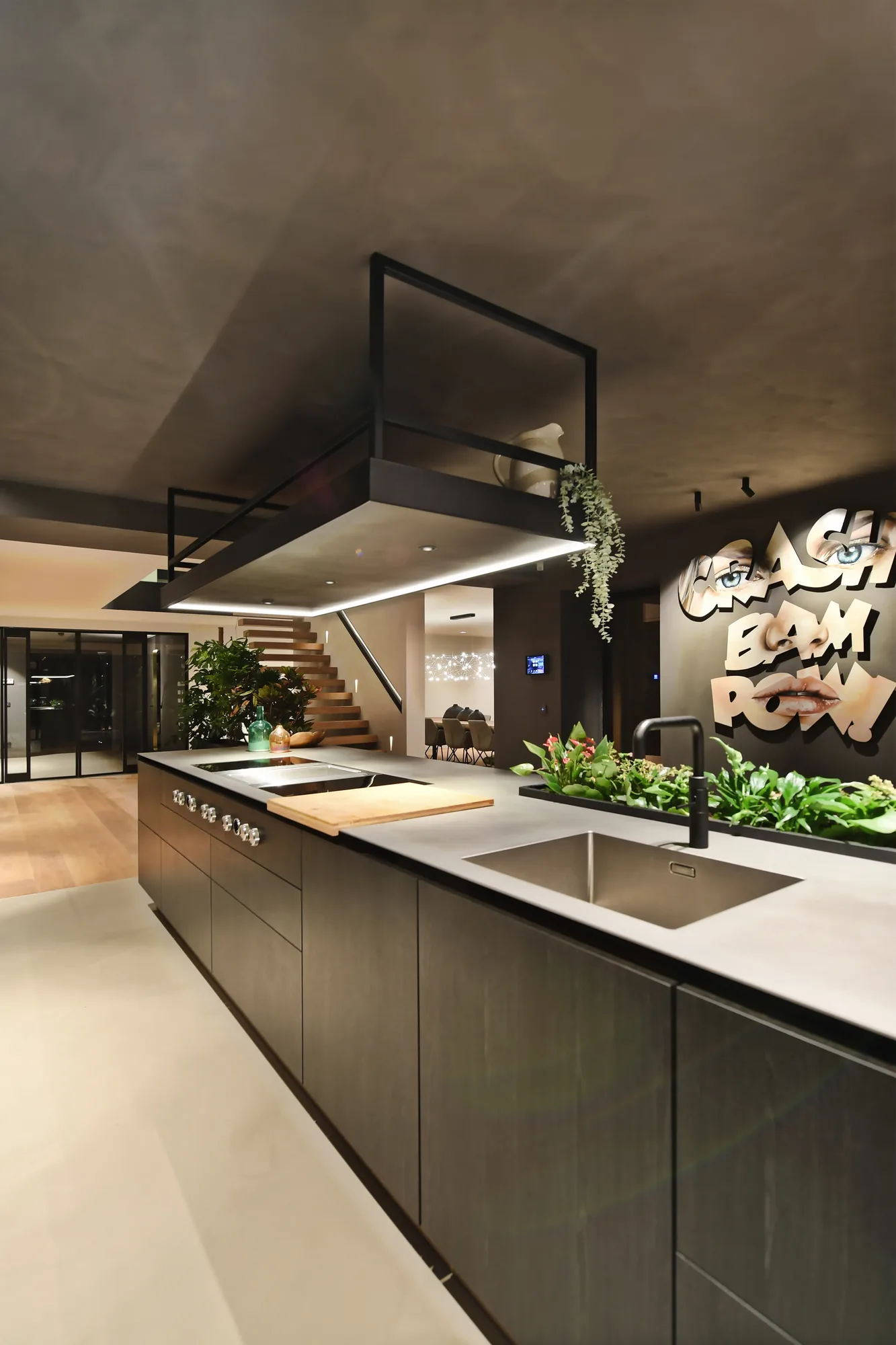 Donkere SieMatic maatwerkkeuken met luxe inbouwapparatuur The Art of Living ASWA Keukens 205050 8