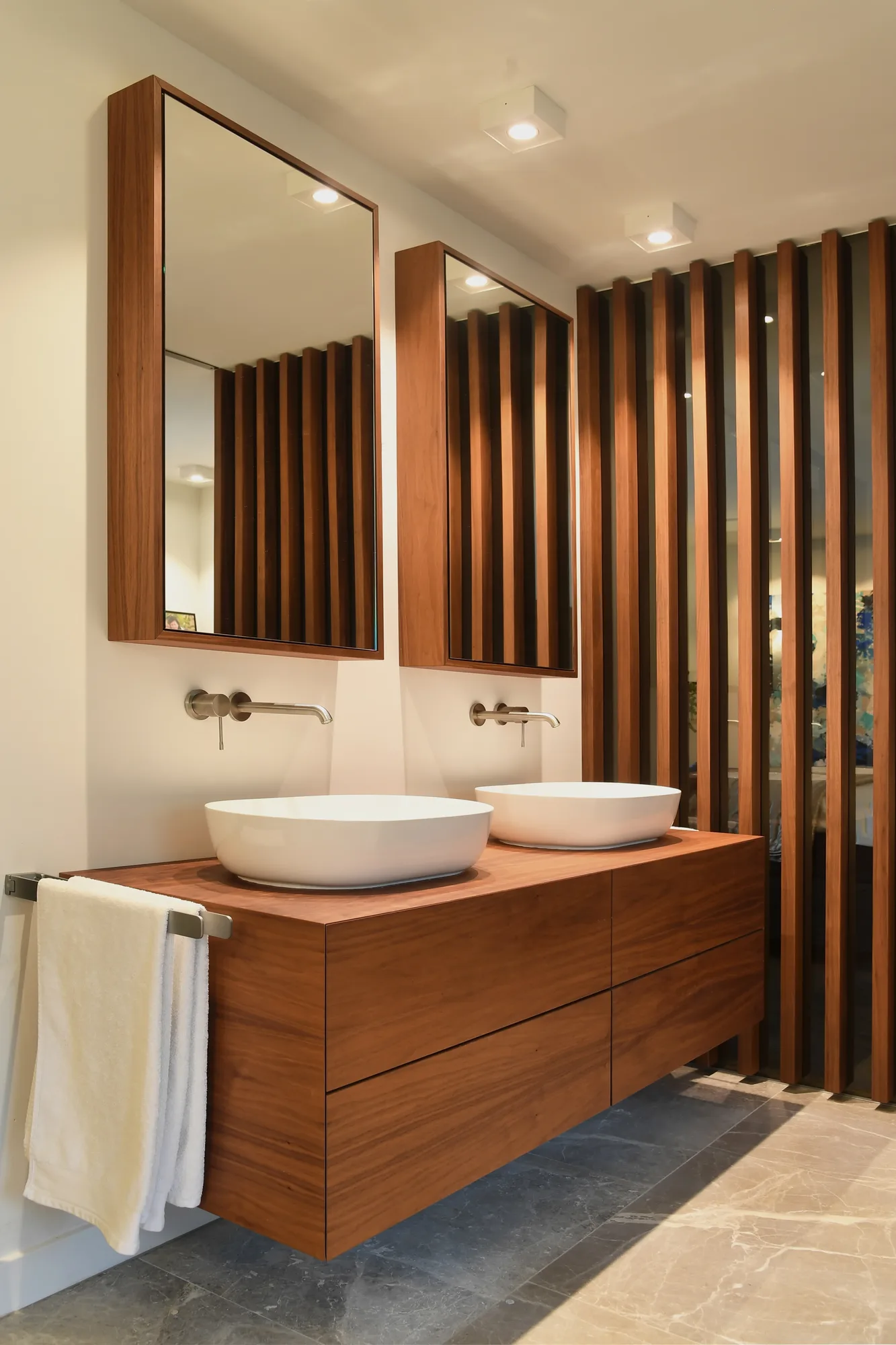 Elegant appartement aan de Maas badkamer The Art of Living ASWA Keukens 207129