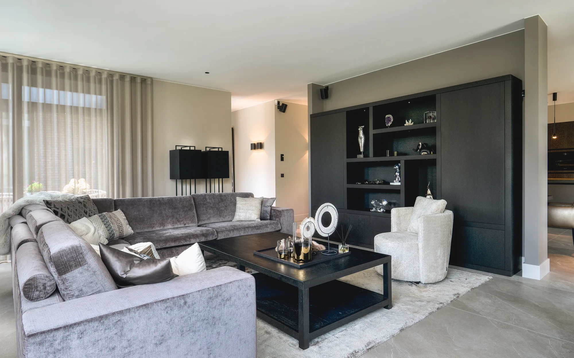 Rietgedekte villa met warm modern interieur Exclusief project The Art of Living ASWA Keukens 217220