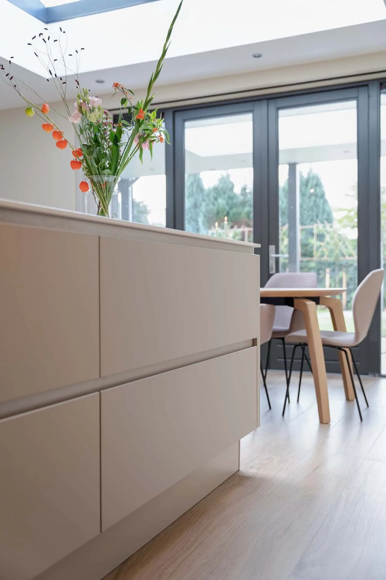 Scandinavische beige keuken, ASWA Keukens