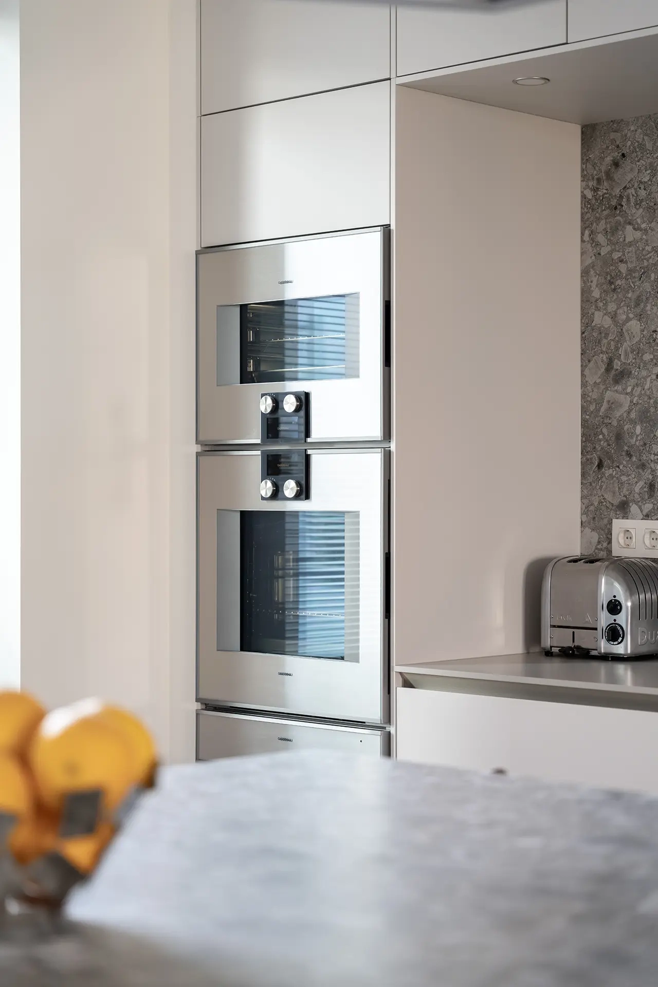 SieMatic Classic keuken met geïntegreerde inbouwapparatuur en koffiecorner in Amstelveen.