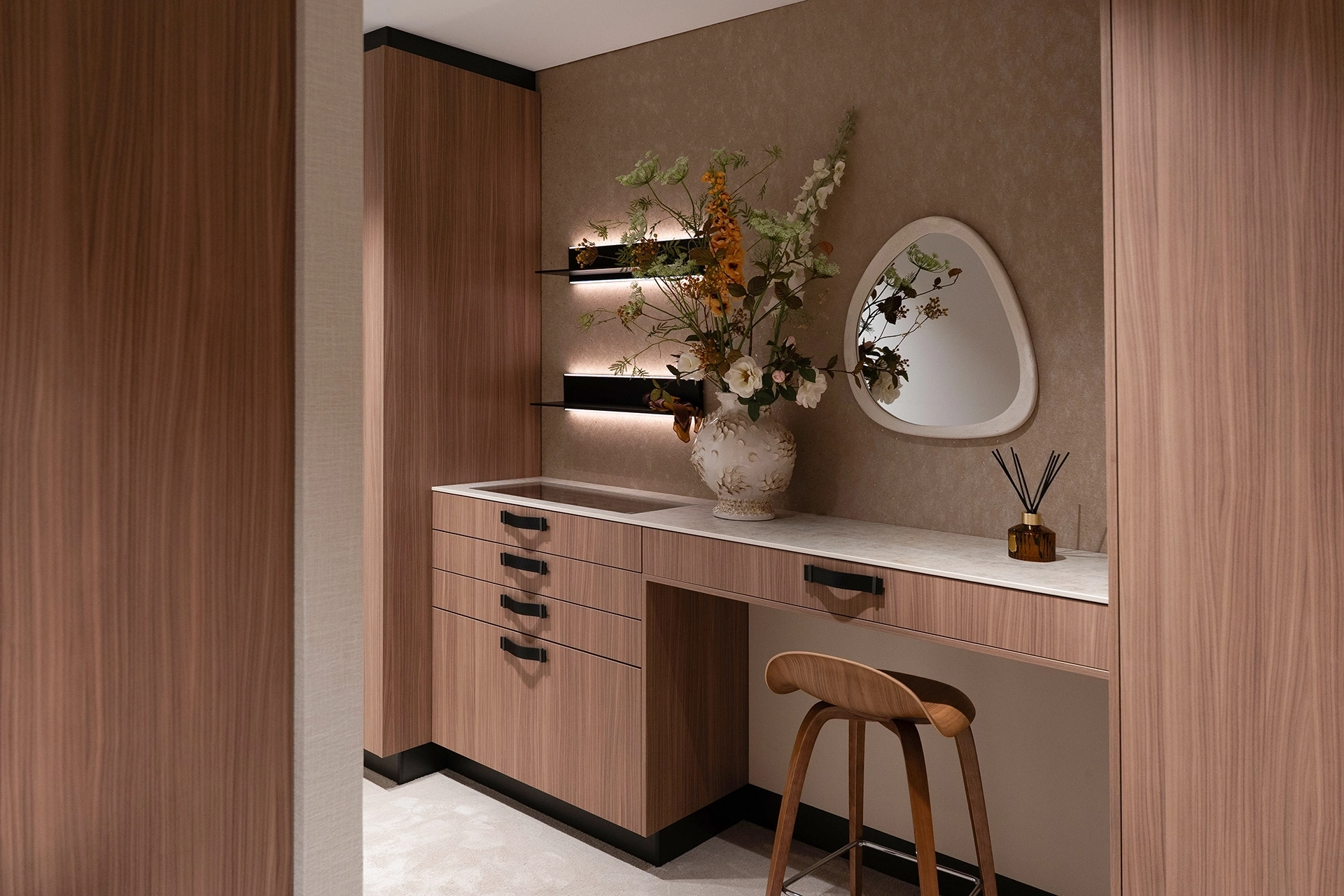 Kasten op maat_Inloopkast op maat_ASWA Keukens