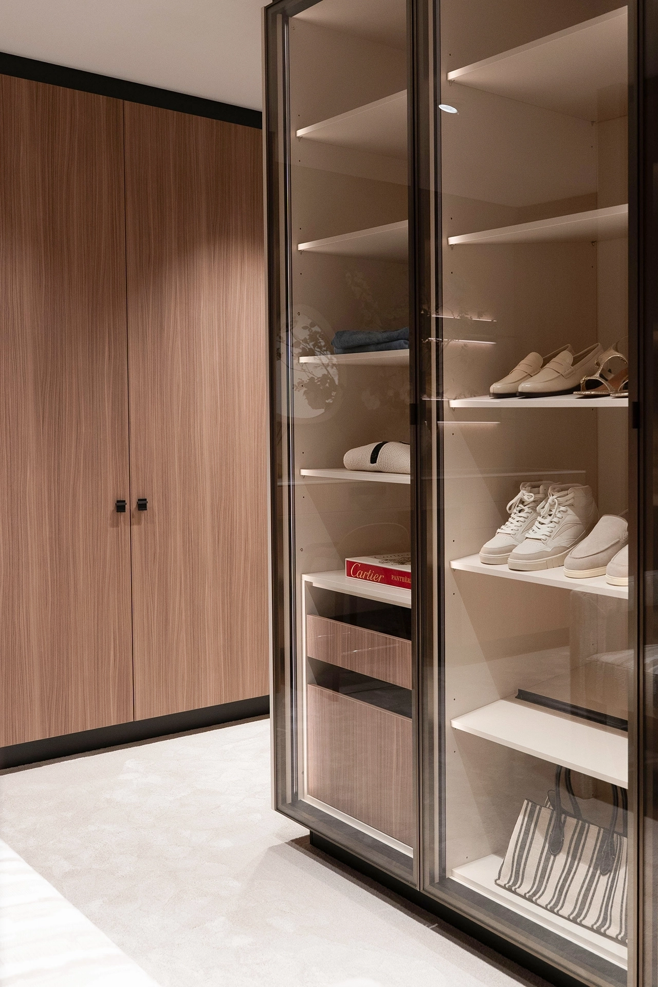 Kasten op maat_Inloopkast op maat_ASWA Keukens