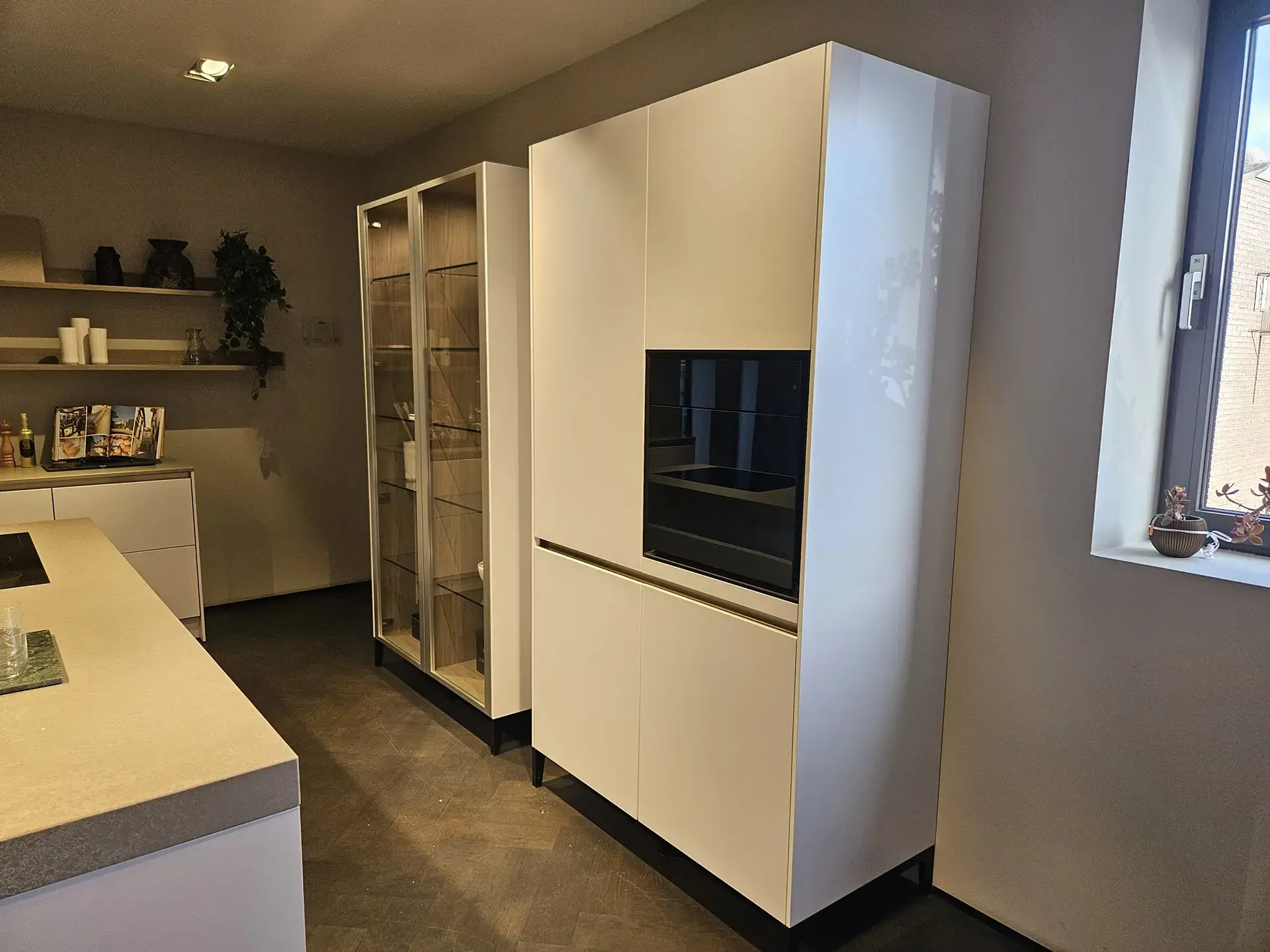 Lichte SilverLine keuken showroomkeuken showroomkorting ASWA Keukens Hilversum2