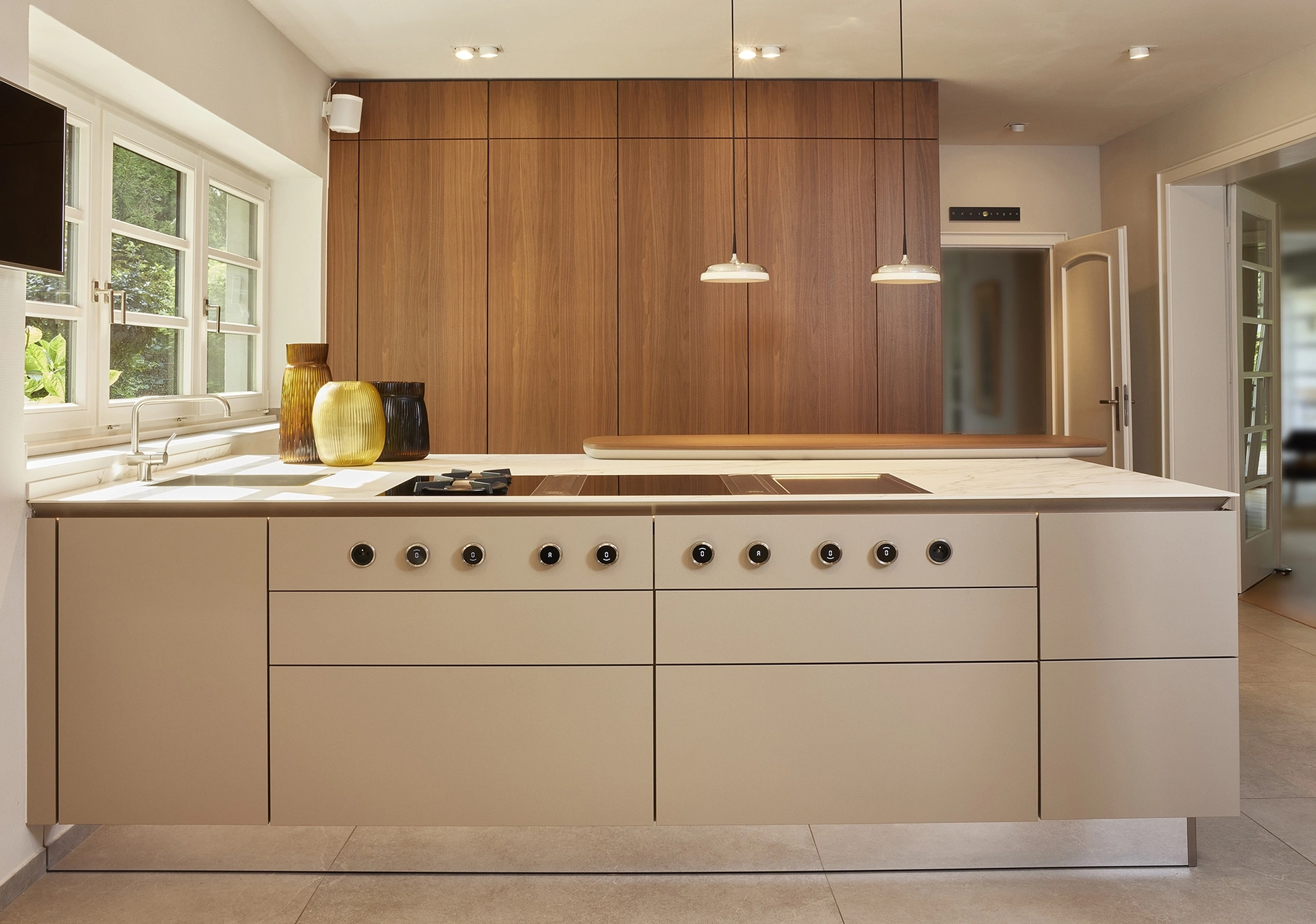 SieMatic designkeuken met kookeiland in de showroom.