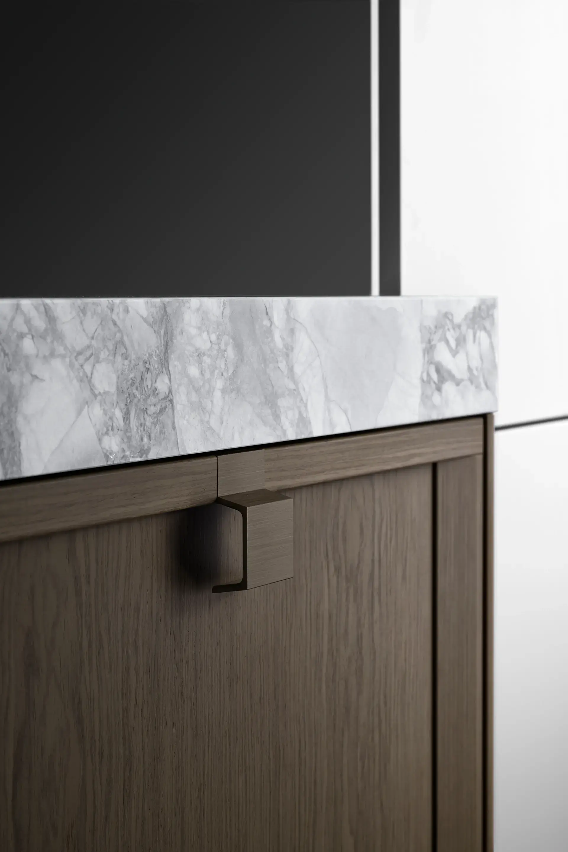 Detail van handgreep en materiaalcombinatie in een SieMatic SC/SE keuken.